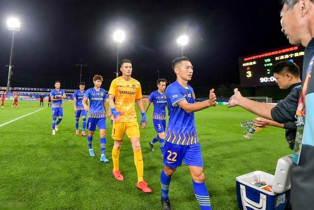 赵继伟13+7辽宁险胜天津 浙江6人上双胜上海